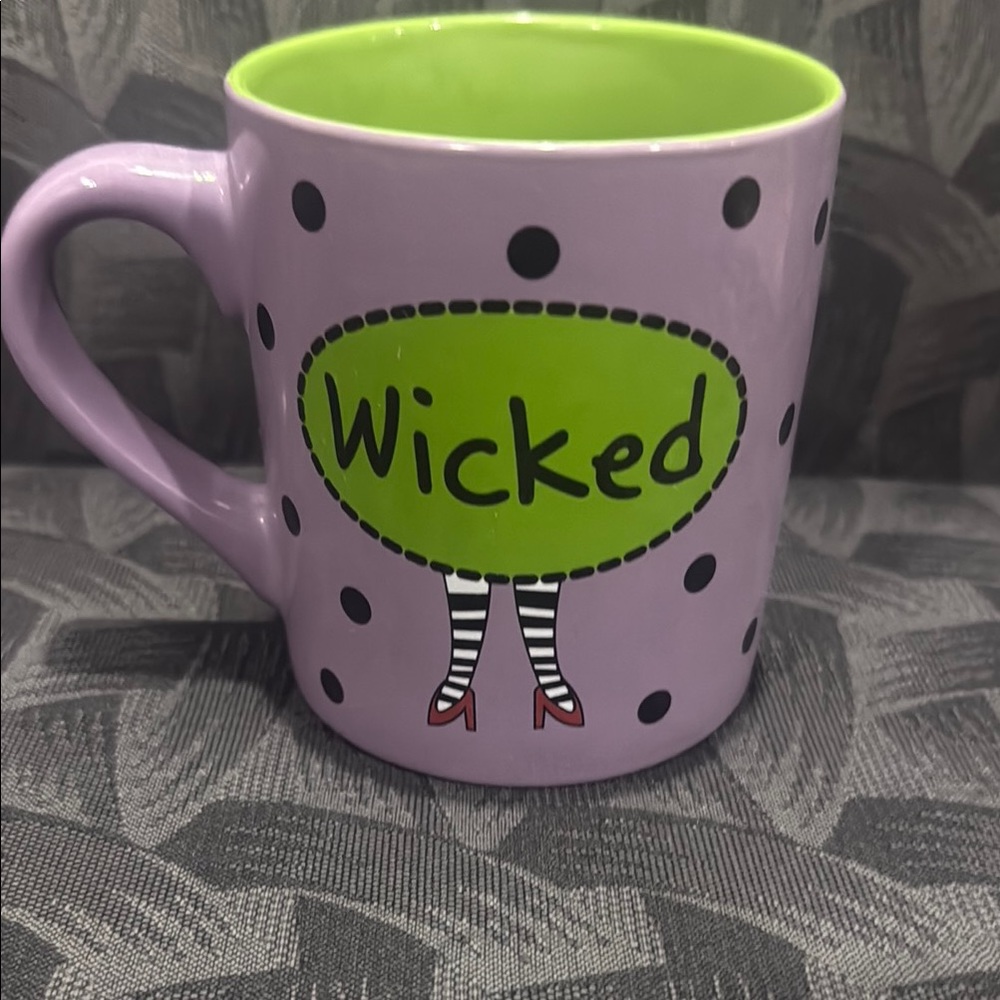 2009 New York Purple Wicked Mug with Green Interior
